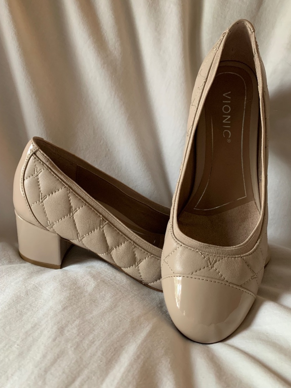 Vionic nude quilted 'Ruby Olympia Block Pump'
